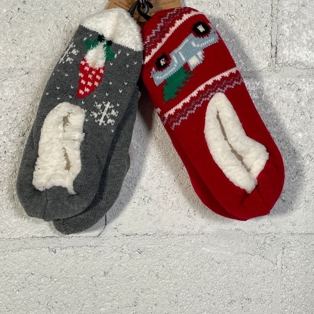 Cozy Cabin Womans sherpa lined holiday Slipper set Medium(5-10)